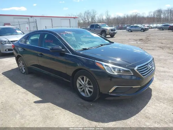 5NPE24AF6GH407389 2016 HYUNDAI SONATA - Image 1