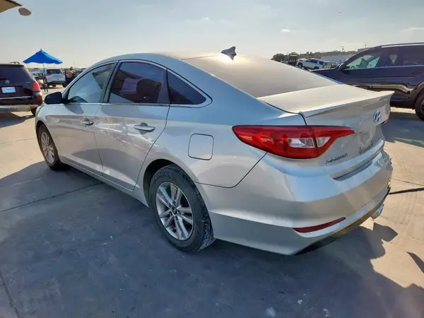 5NPE24AF6GH414200 2016 HYUNDAI SONATA - Image 2