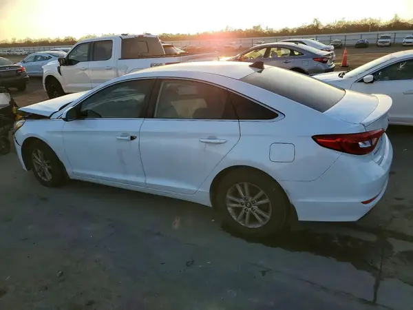 5NPE24AF6GH415055 2016 HYUNDAI SONATA - Image 2