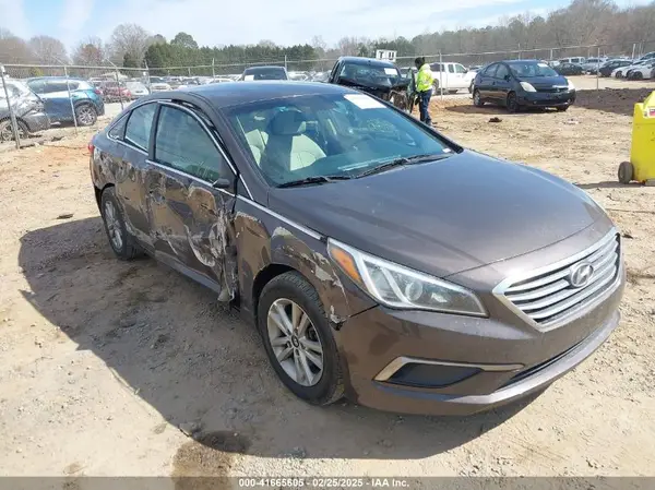 5NPE24AF6GH417730 2016 HYUNDAI SONATA - Image 1