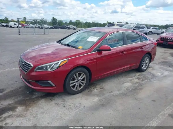 5NPE24AF6GH418991 2016 HYUNDAI SONATA - Image 2