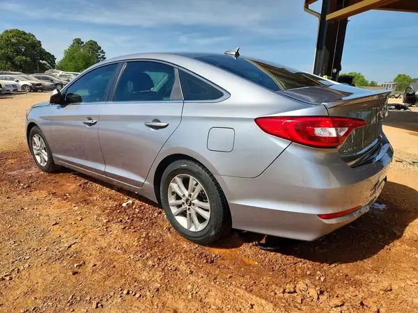 5NPE24AF6GH428758 2016 HYUNDAI SONATA - Image 2