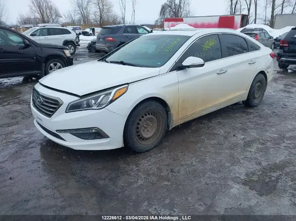 5NPE24AF6GH429683 2016 HYUNDAI SONATA - Image 2