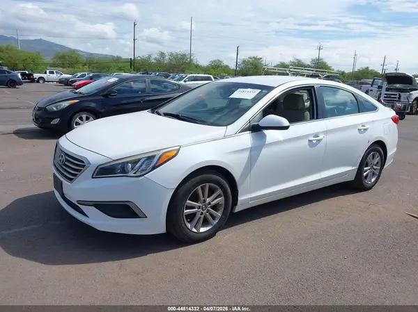 5NPE24AF6HH437204 2017 HYUNDAI SONATA - Image 2