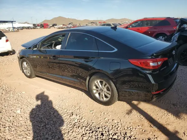 5NPE24AF6HH437798 2017 HYUNDAI SONATA - Image 2