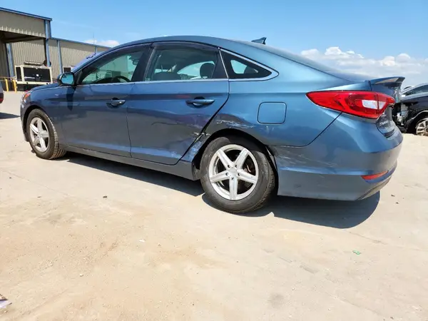 5NPE24AF6HH437851 2017 HYUNDAI SONATA - Image 2