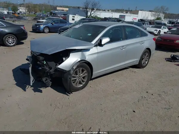 5NPE24AF6HH440068 2017 HYUNDAI SONATA - Image 2