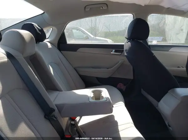 5NPE24AF6HH440068 2017 HYUNDAI SONATA - Image 8