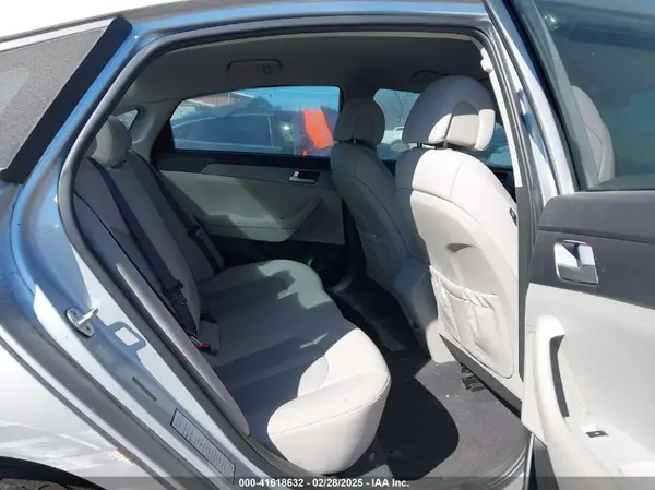 5NPE24AF6HH441852 2017 HYUNDAI SONATA - Image 8