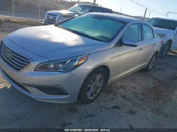 5NPE24AF6HH446937 2017 HYUNDAI SONATA - Image 2