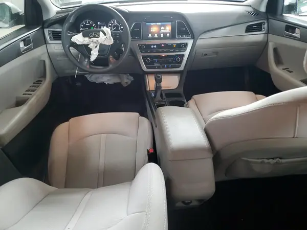 5NPE24AF6HH448753 2017 HYUNDAI SONATA - Image 8