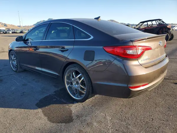 5NPE24AF6HH451006 2017 HYUNDAI SONATA - Image 2