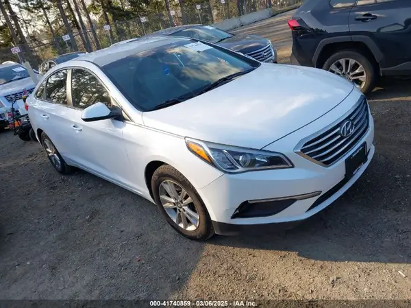 5NPE24AF6HH451555 2017 HYUNDAI SONATA - Image 1