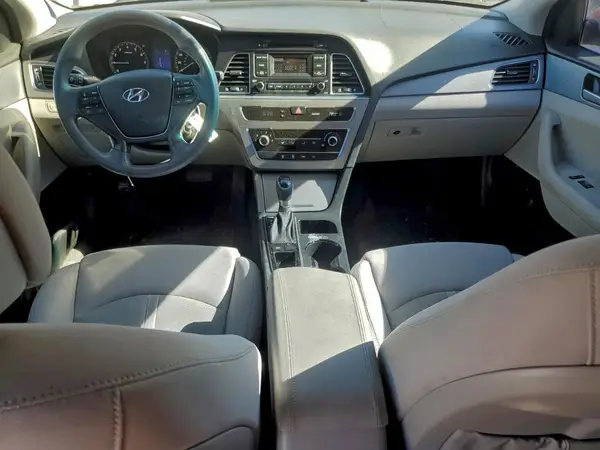 5NPE24AF6HH451572 2017 HYUNDAI SONATA - Image 8