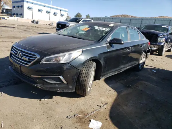 5NPE24AF6HH455038 2017 HYUNDAI SONATA - Image 1