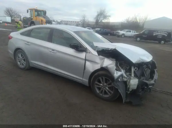 5NPE24AF6HH457839 2017 HYUNDAI SONATA - Image 1