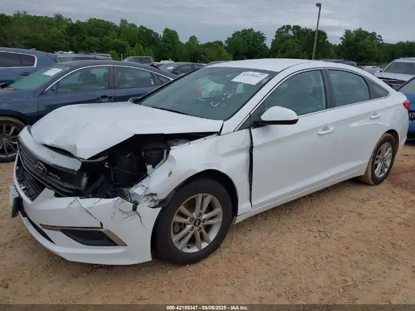 5NPE24AF6HH458022 2017 HYUNDAI SONATA - Image 2