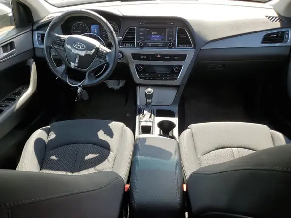 5NPE24AF6HH460918 2017 HYUNDAI SONATA - Image 8