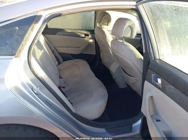 5NPE24AF6HH466699 2017 HYUNDAI SONATA - Image 8