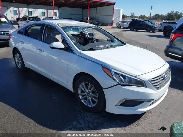 5NPE24AF6HH466931 2017 HYUNDAI SONATA - Image 1