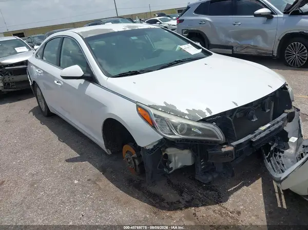 5NPE24AF6HH469148 2017 HYUNDAI SONATA - Image 1