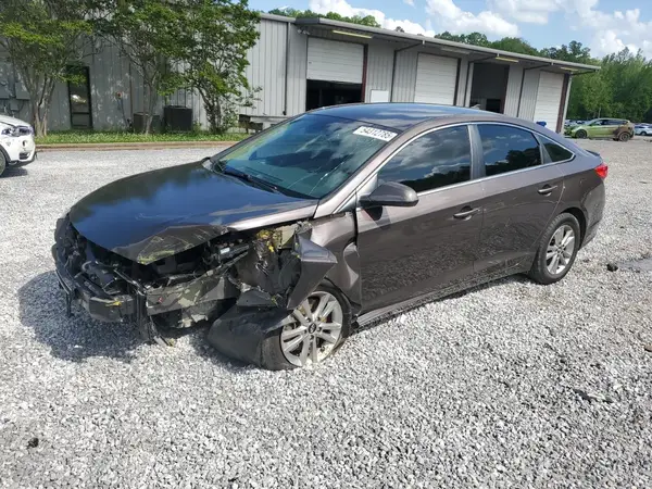 5NPE24AF6HH473698 2017 HYUNDAI SONATA - Image 1