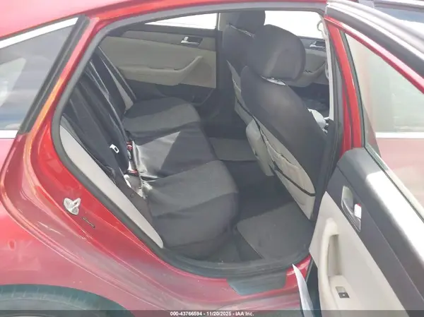5NPE24AF6HH473829 2017 HYUNDAI SONATA - Image 8