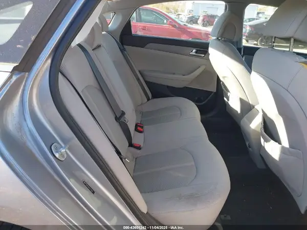 5NPE24AF6HH477055 2017 HYUNDAI SONATA - Image 8