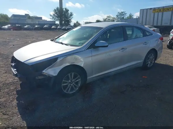 5NPE24AF6HH480988 2017 HYUNDAI SONATA - Image 2