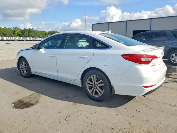 5NPE24AF6HH481011 2017 HYUNDAI SONATA - Image 2