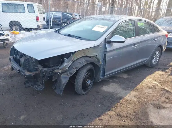 5NPE24AF6HH484507 2017 HYUNDAI SONATA - Image 2