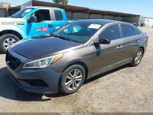 5NPE24AF6HH487858 2017 HYUNDAI SONATA - Image 2
