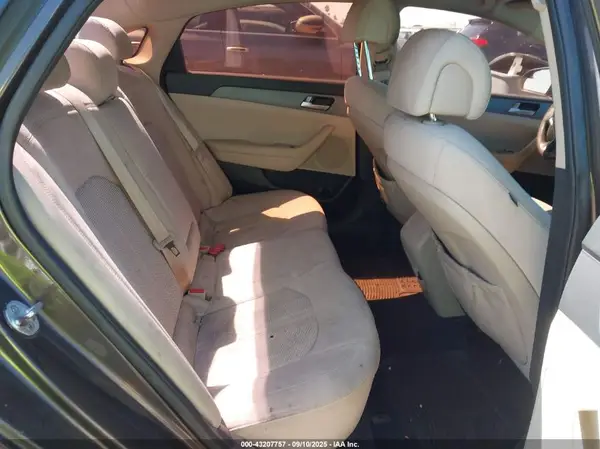 5NPE24AF6HH487858 2017 HYUNDAI SONATA - Image 8