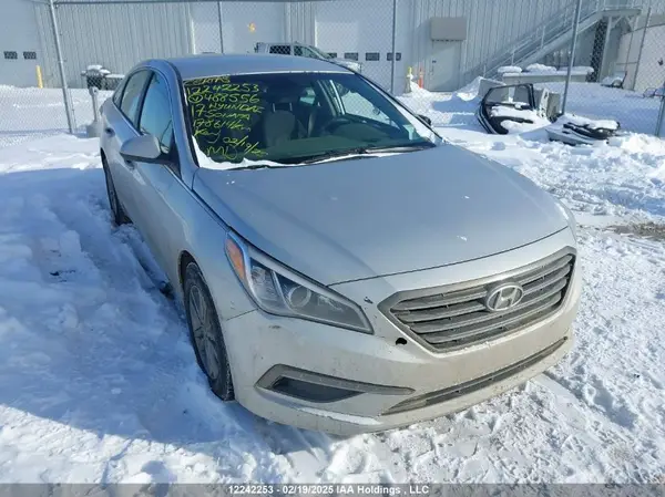 5NPE24AF6HH488556 2017 HYUNDAI SONATA - Image 1