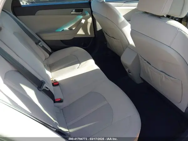 5NPE24AF6HH488749 2017 HYUNDAI SONATA - Image 8