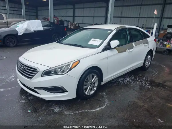5NPE24AF6HH488881 2017 HYUNDAI SONATA - Image 2