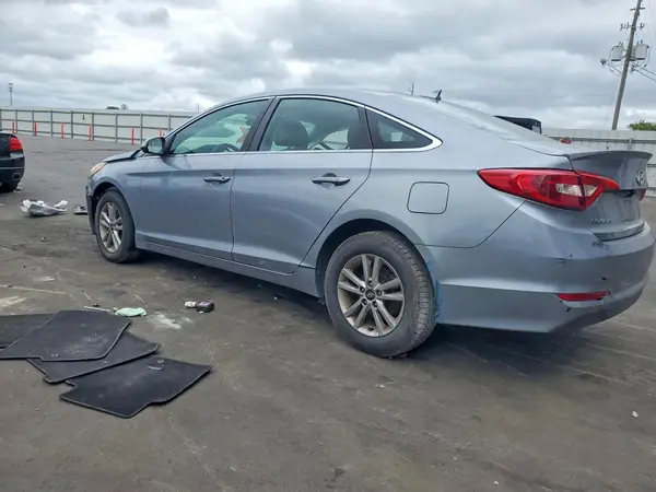 5NPE24AF6HH490145 2017 HYUNDAI SONATA - Image 2