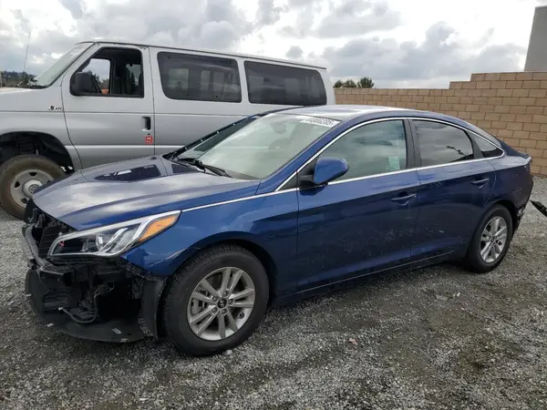 5NPE24AF6HH496995 2017 HYUNDAI SONATA - Image 1