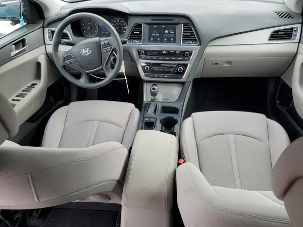 5NPE24AF6HH496995 2017 HYUNDAI SONATA - Image 8