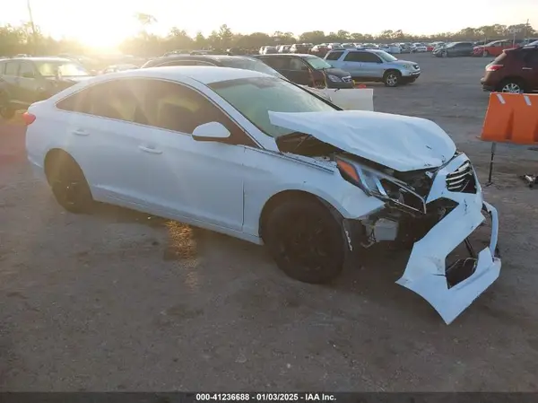 5NPE24AF6HH499136 2017 HYUNDAI SONATA - Image 1