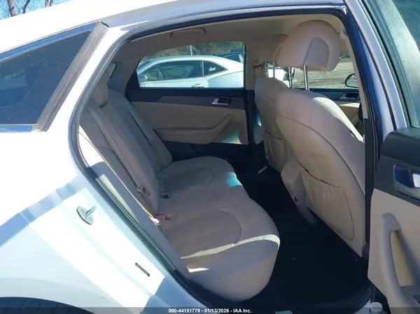 5NPE24AF6HH499914 2017 HYUNDAI SONATA - Image 8