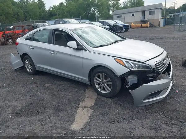 5NPE24AF6HH504108 2017 HYUNDAI SONATA - Image 1