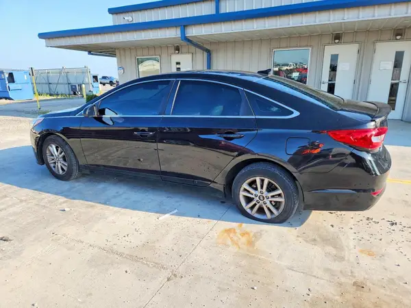 5NPE24AF6HH505372 2017 HYUNDAI SONATA - Image 2
