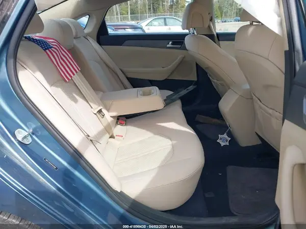 5NPE24AF6HH505808 2017 HYUNDAI SONATA - Image 8