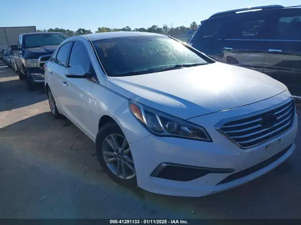 5NPE24AF6HH507719 2017 HYUNDAI SONATA - Image 1