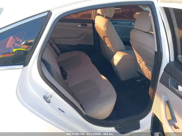 5NPE24AF6HH507719 2017 HYUNDAI SONATA - Image 8
