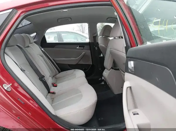 5NPE24AF6HH509468 2017 HYUNDAI SONATA - Image 8