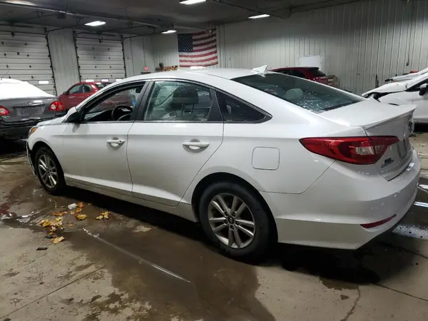 5NPE24AF6HH511043 2017 HYUNDAI SONATA - Image 2