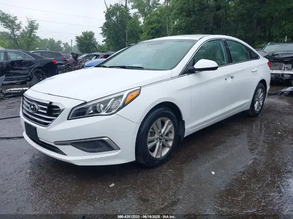 5NPE24AF6HH512497 2017 HYUNDAI SONATA - Image 2