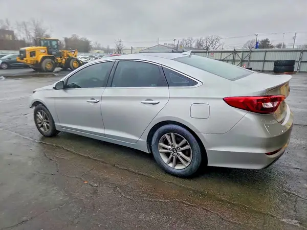 5NPE24AF6HH513097 2017 HYUNDAI SONATA - Image 2